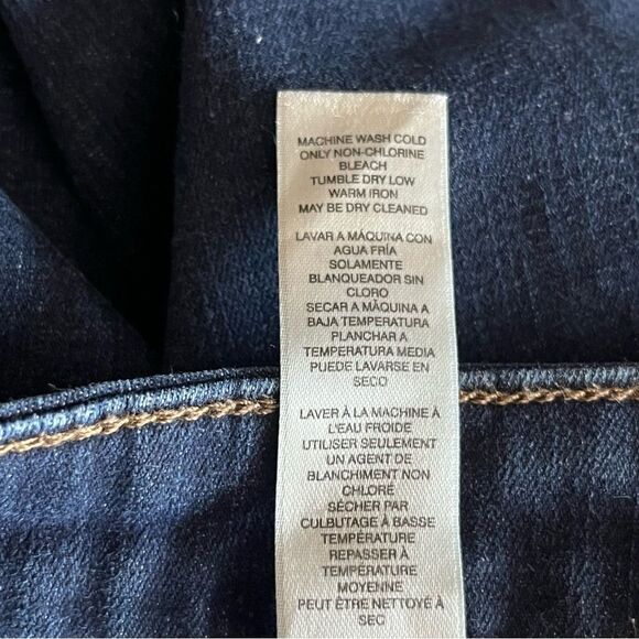 Chico’s Perfect Stretch Girlfriend Slim Leg Ankle Jeans - Picture 6 of 7